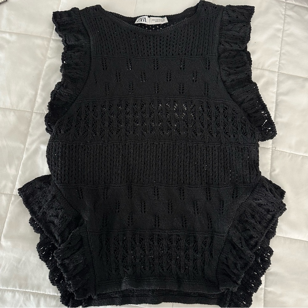 Zara Black Crochet Sleeveless Blouse - Picture 2 of 5